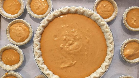 North Carolina’s Sweet Potato Pie Tradition: A Taste of Home for Newcomers